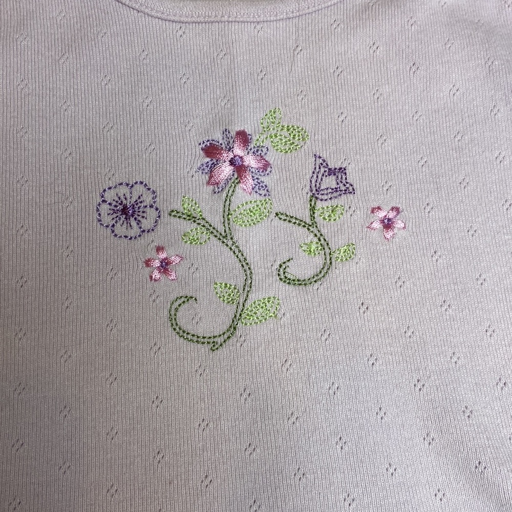 Cherokee Purple Short Sleeved Flower Flutter Top - Picture 4 of 7